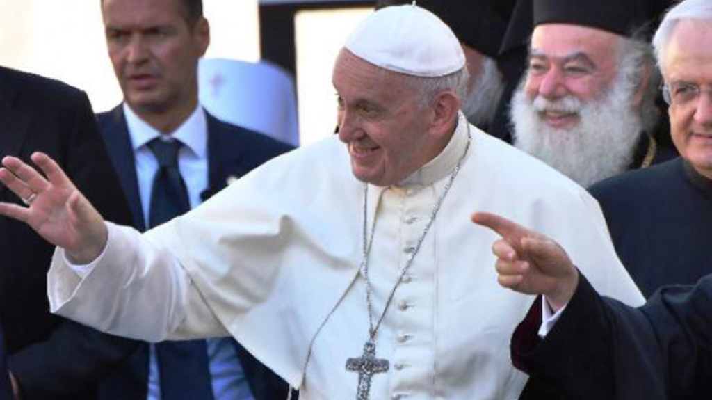 Ιταλία: Ο κορονοϊός χτύπησε και τον Πάπα Φραγκίσκο;