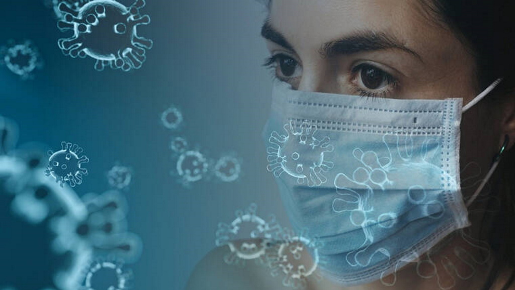 Κίνηση ανθρωπιάς: Γυναίκα έφτιαξε 600 χειρουργικές μάσκες και τις πρόσφερε στο νοσοκομείο Γρεβενών