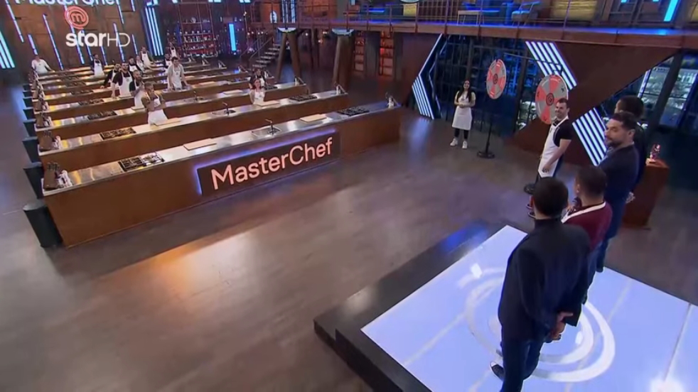 MasterChef: Και… “ζευγάρωσαν” και έπαιξαν “Τροχό της τύχης” και αποκαλύφθηκαν τα “πιτσουνάκια” του σπιτιού!