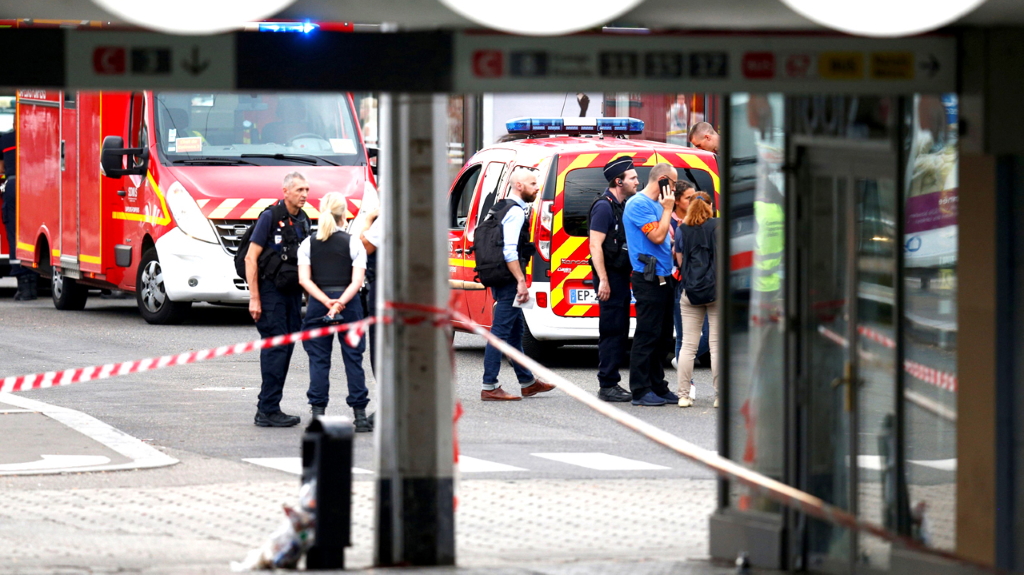 Γαλλία: Άνδρας επιτέθηκε και σκότωσε πολίτες που είχαν βγει για ψώνια