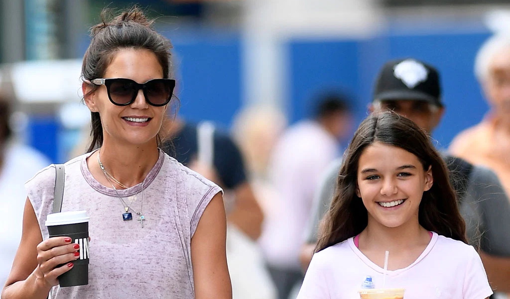 Katie Holmes: Γιορτάζει τα γενέθλια της κόρης της!