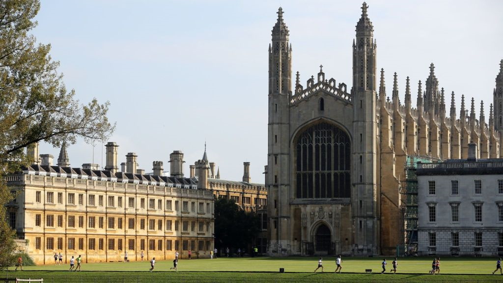 Πανεπιστήμιο Cambridge: Διαδικτυακά τα μαθήματα για έναν ολόκληρο χρόνο