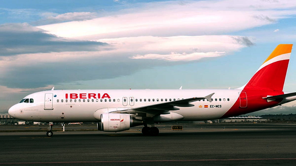 Iberia: Το ισπανικό κράτος μηνύει την αεροπορική εταιρεία για παράβαση υγειονομικών μέτρων