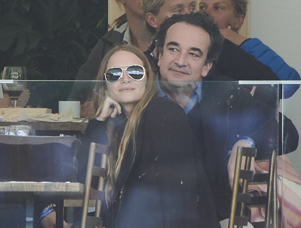 Mary-Kate Olsen: Χωρίζει τον κατά 20 χρόνια μεγαλύτερο σύζυγό της με επείγουσα δικαστική εντολή