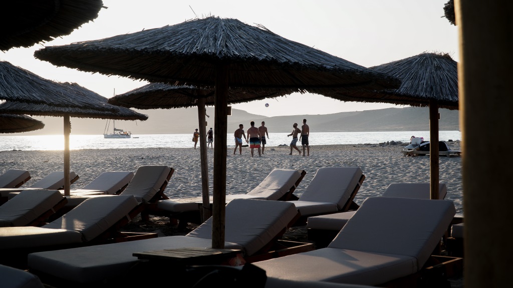Ελλάδα: Ανοίγουν οι οργανωμένες παραλίες το Σάββατο 16 Μαΐου