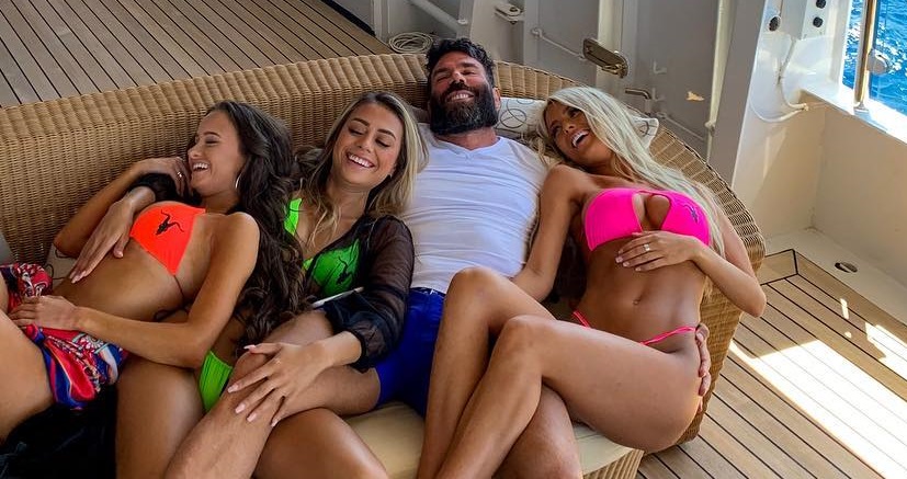 Στη Μύκονο ο Dan Bilzerian – Νοίκιασε γιοτ αξίας 425.000 ευρώ