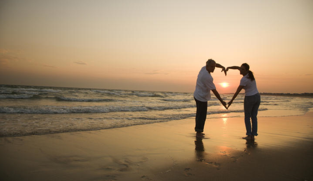 Φάκελος Σχέσεις: Γιατί χωρίζουν περισσότερο τα ζευγάρια το καλοκαίρι;