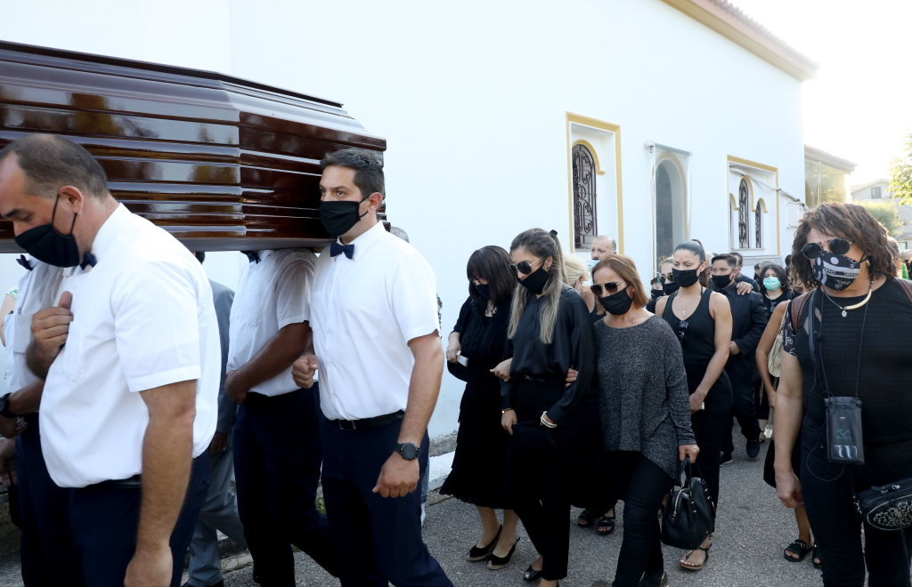 Γιάννης Πουλόπουλος: Τι δήλωσαν οι καλλιτέχνες που έδωσαν το «παρών» στην κηδεία του;