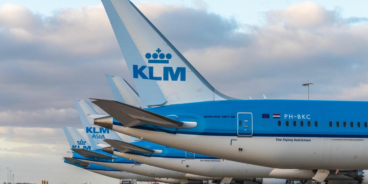 Σκηνές απείρου κάλλους σε πτήση της KLM με μεθυσμένους Βρετανούς – Βίντεο