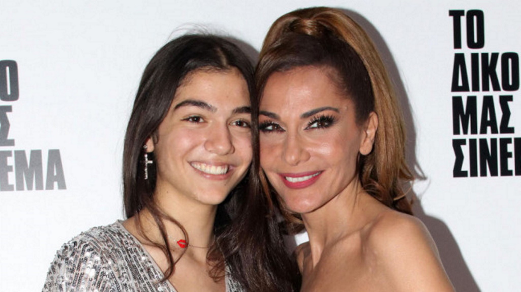 Η selfie της ημέρας: Η καλοκαιρινή πόζα της Δέσποινας Βανδή με την κόρη της, Μελίνα