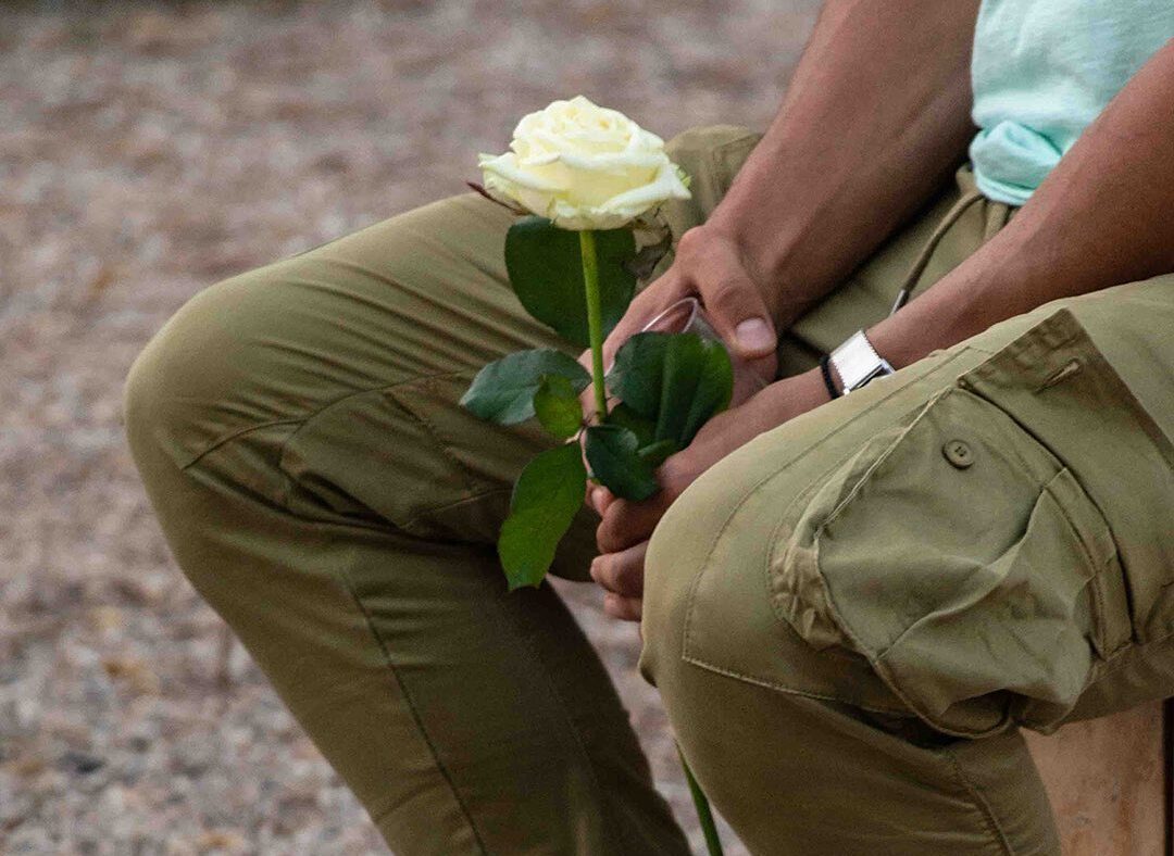 Τhe Bachelor: Το λευκό τριαντάφυλλο που έκανε την έπαυλη άνω-κάτω