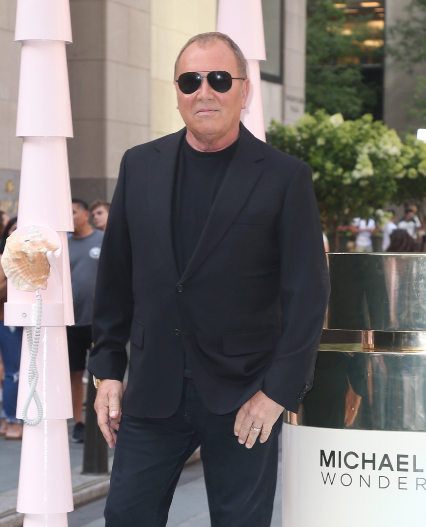 H μόδα συναντά την πολιτική: Η καμπάνια του Michael Kors που προτρέπει τους Αμερικανούς να προσέλθουν στις κάλπες