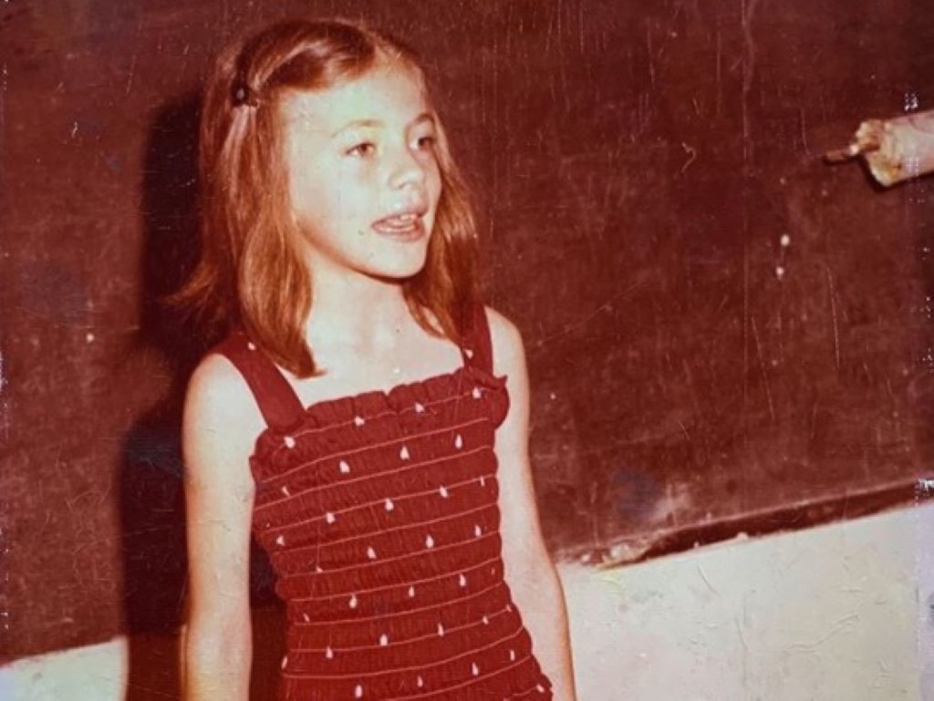 Celebrity Quiz: Αναγνωρίζετε το χαριτωμένο κοριτσάκι της φωτογραφίας;