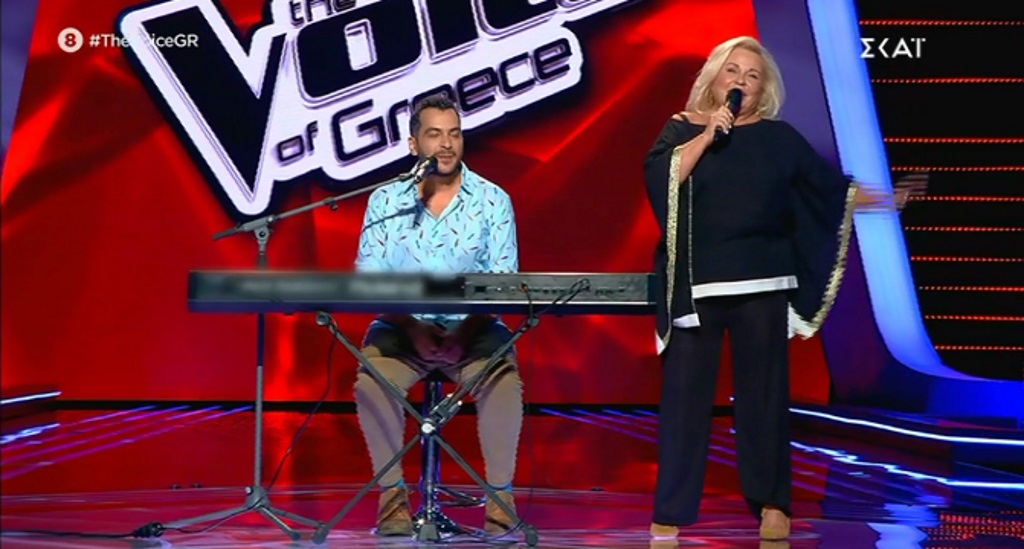 Μπέσσυ Αργυράκη: Πήγε στο The Voice να στηρίξει τον μαέστρο της και ανέβηκε στη σκηνή να τραγουδήσει