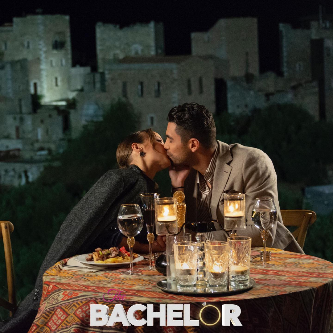 The Bachelor – Τελικός: Το Τwitter βαρέθηκε τη Βίβιαν, ξενέρωσε με το «σ’ αγαπώ» ενώ το «ματσαμουτσόμετρο» χτύπησε κόκκινο!