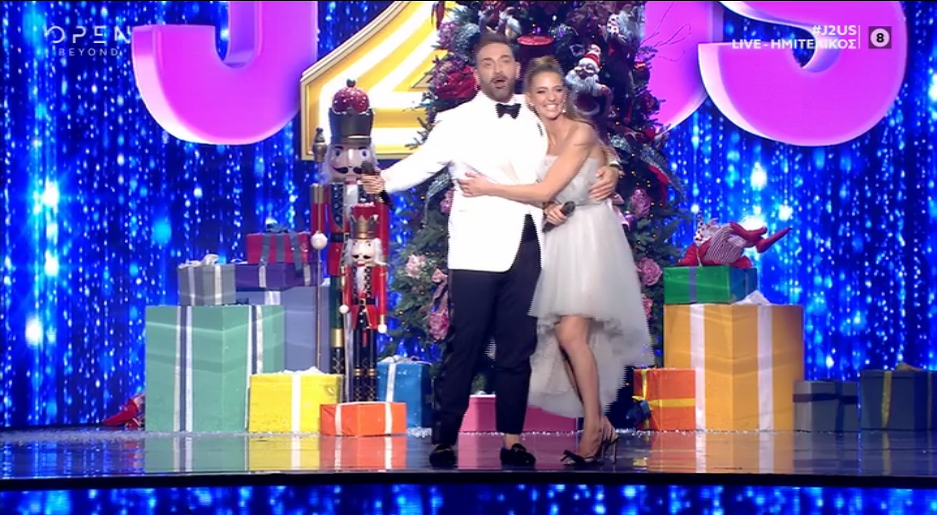 J2US: Η Λάουρα Καραΐσκου τραγούδησε πρώτη φορά στην τηλεόραση και ζήτησε επειγόντως… αγκαλιά!