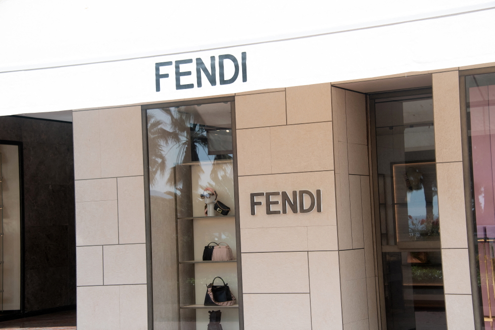 Η μόδα συναντά τα ριάλιτι: Δείτε από πού αντλεί έμπνευση η νέα κολεξιόν του οίκου Fendi