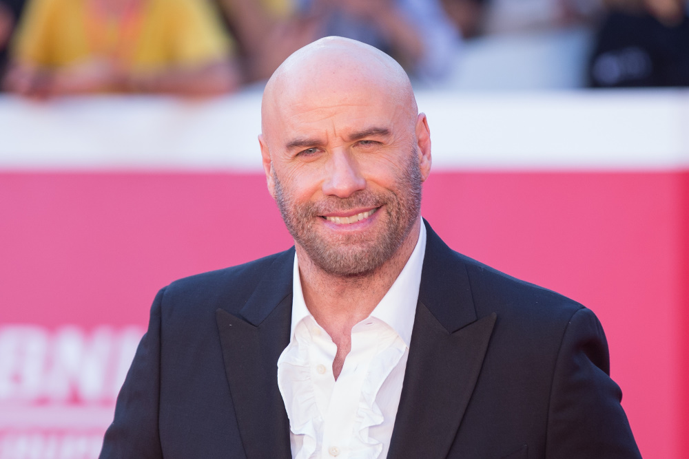 John Travolta: Αναβιώνει με την κόρη του τον iconic χορό του από το Grease (video)