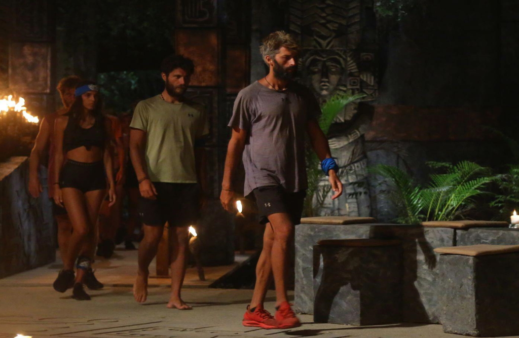 Survivor: Έξαλλος ο Αλέξης Παππάς με τον Γιώργο Κοψιδά – «Μας έβρισε όλους»