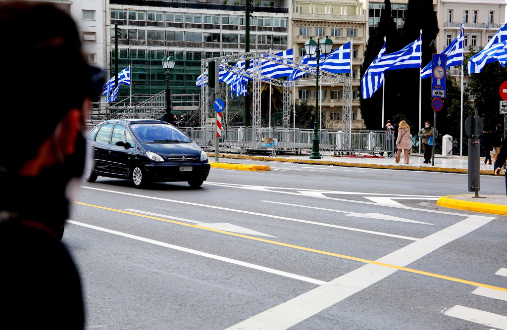 Καιρός: 25η Μαρτίου με τοπικές βροχές και κρύο