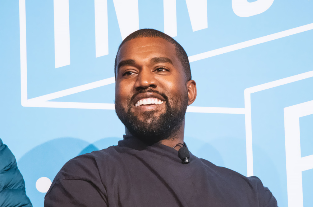 Kanye West: Ξαναπαντρεύτηκε και η γυναίκα του είναι «φτυστή» η Kim Kardashian