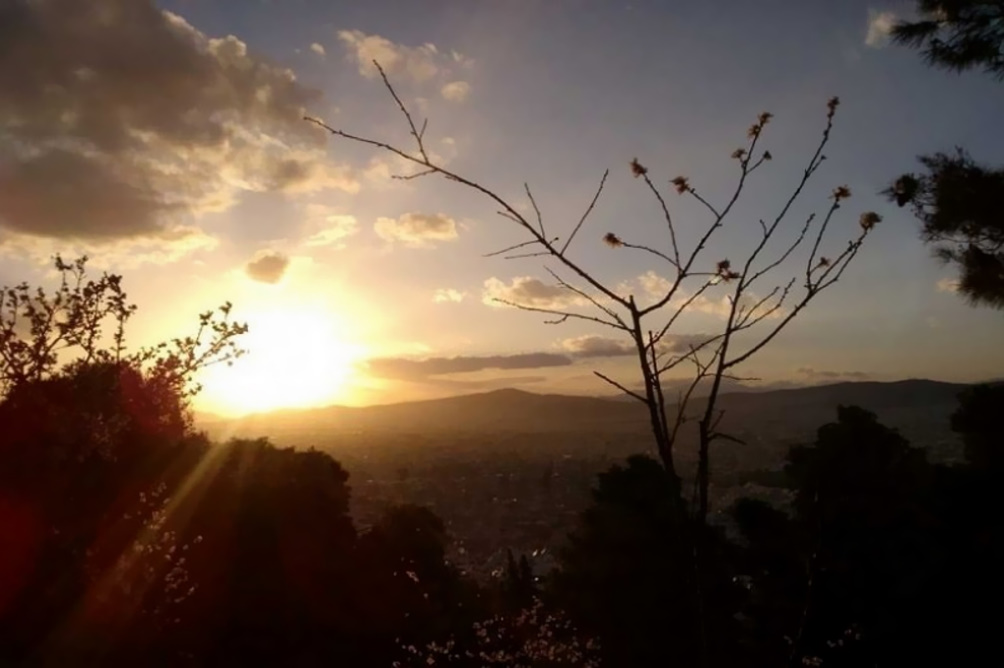 Αίθριος ο καιρός του Σαββάτου (29/4) με άνοδο θερμοκρασίας και παροδικές νεφώσεις