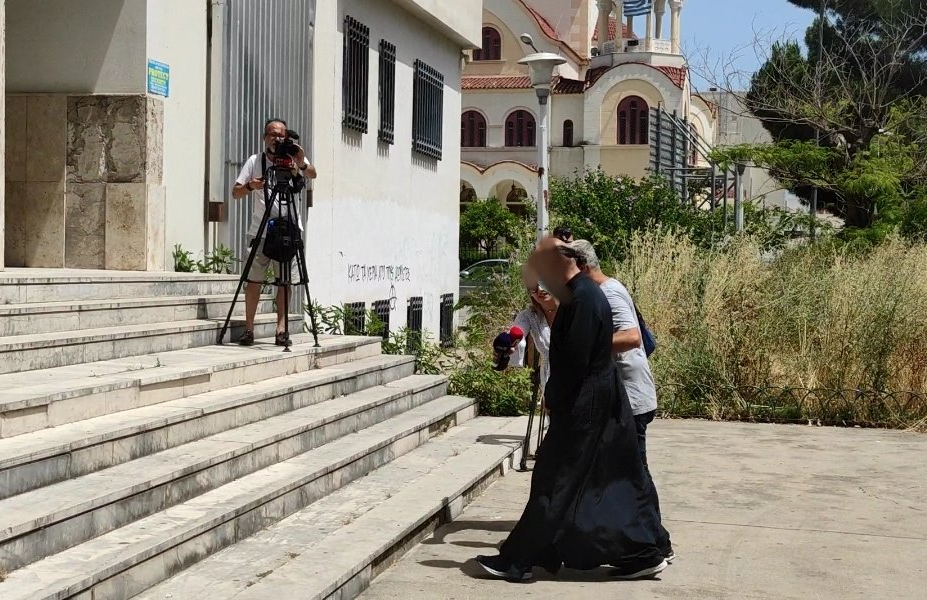 Νέα σοκαριστική υπόθεση με ιερέα: Συνελήφθη για βιασμό και παιδική πορνογραφία