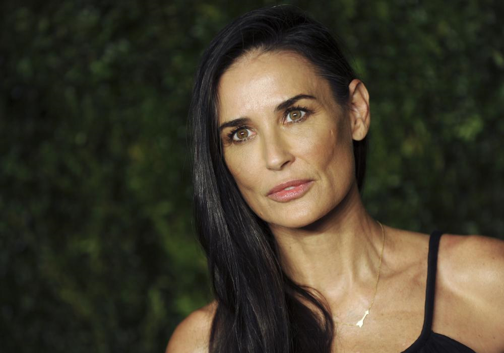 Η Demi Moore έγινε νονά στην Κρήτη! (Φωτογραφίες)