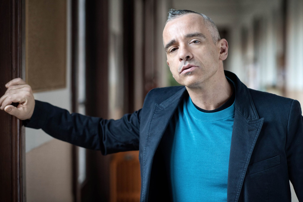 Και ο Eros Ramazzotti στη Μύκονο – Για φαγητό με φίλους στο Καλό Λιβάδι (βίντεο)