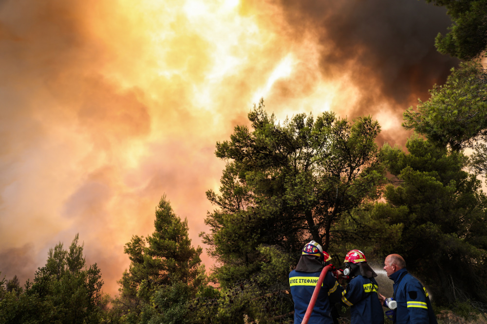 Σε εξέλιξη πυρκαγιά στον Ασπρόπυργο