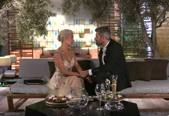 The Bachelor: Η Αθηνά αποφάσισε να αποκαλύψει το μικρό της μυστικό – Αγχώθηκε ο Αλέξης Παππάς – Επικό τρολάρισμα στο Twitter