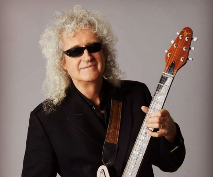 Brian May: Ο κιθαρίστας των Queen εκλιπαρεί τους φαν του να κάνουν το εμβόλιο για τον κορονοϊό