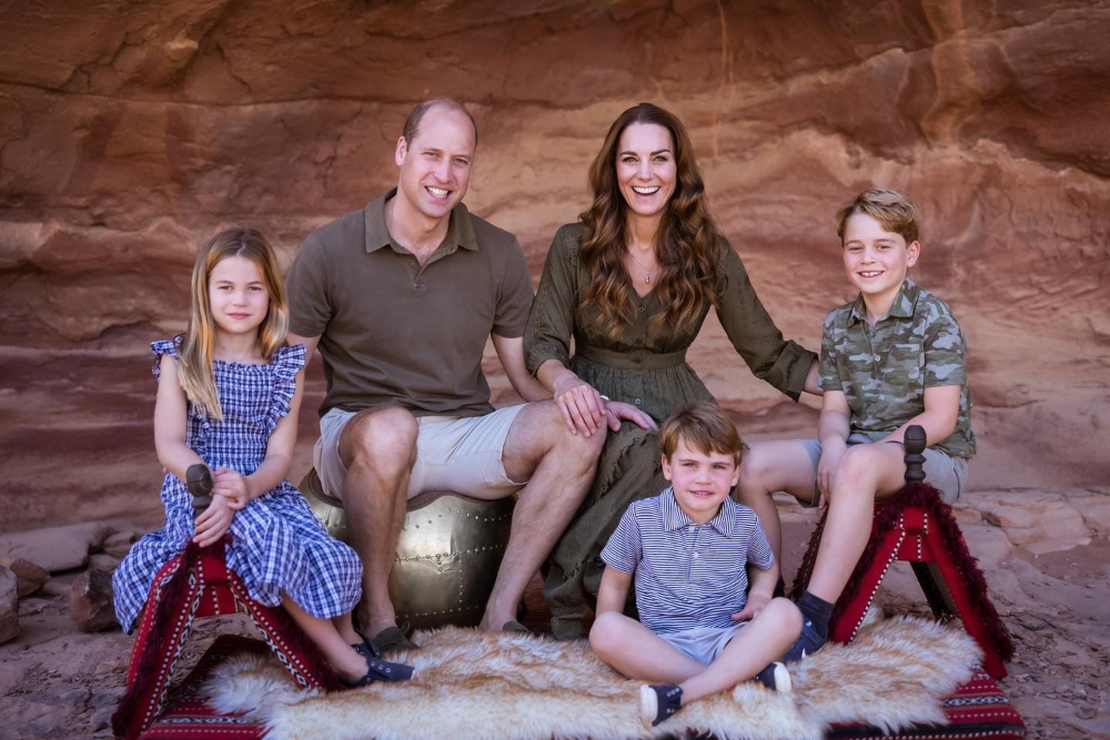 Πρίγκιπας William – Δούκισσα Kate: Ο πρίγκιπας Louis έγινε 4 ετών! Οι νέες φωτογραφίες και το «ευχαριστώ» της οικογένειας