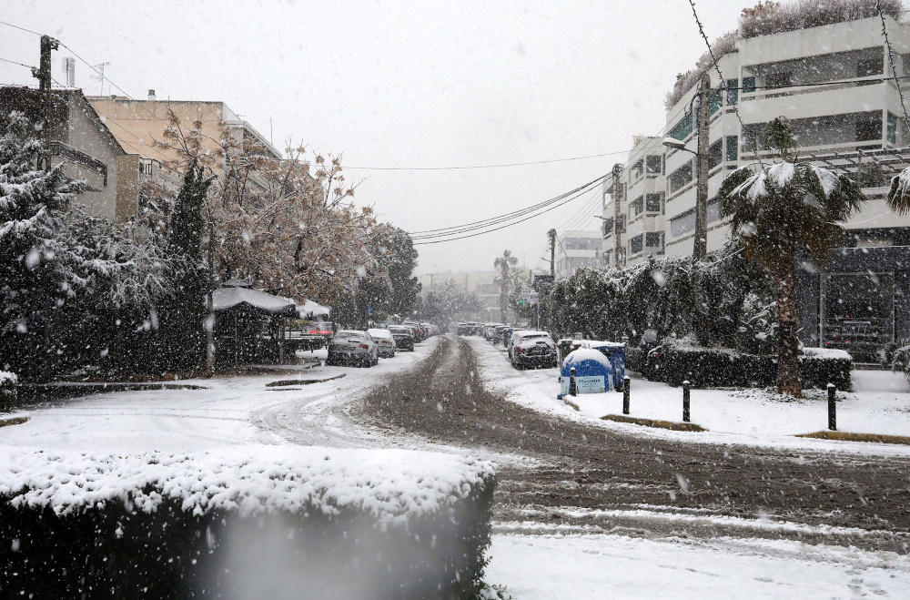 Πώς τοποθετούμε τις αντιολισθητικές αλυσίδες χιονιού;