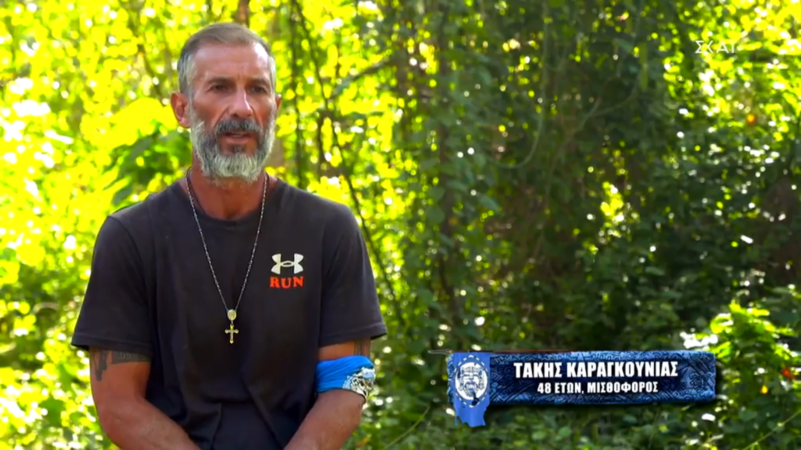 Survivor: Σοφιάνα και Ασημίνα δέχονται πιέσεις από τις ομάδες τους όσο ο «drama queen» Τάκης νιώθε μόνος και ξυλοκόπος στην τοποθεσία Άγιος Δομίνικος