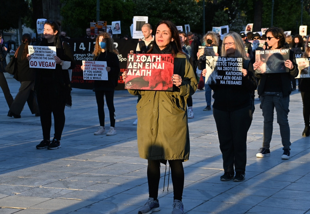 Σάννυ Χατζηαργύρη: Η σπάνια δημόσια εμφάνισή της για να υπερασπιστεί τα ζώα – Φωτογραφίες