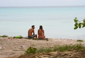 Survivor: Νέο φλερτ στον Άγιο Δομίνικο – Άπλωσε τα δίχτυα του ο «Τσακατσούκας»