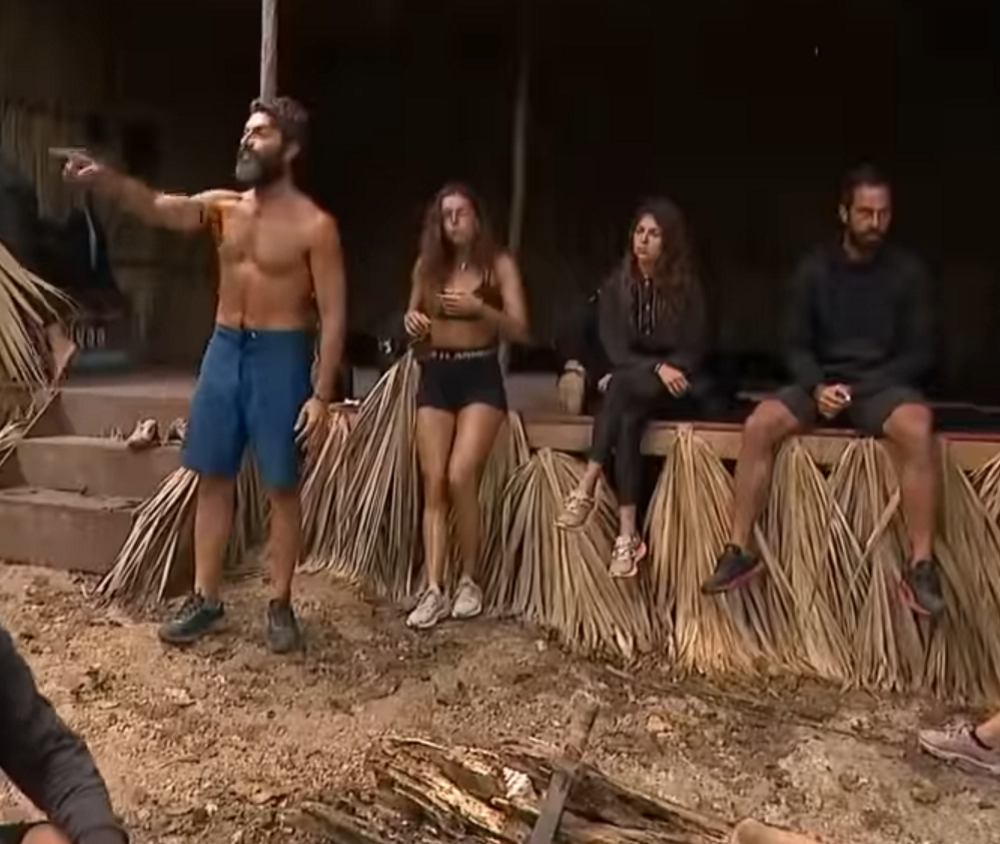 Survivor: Terminator Μαρτίκας VS Κωνσταντίνος Εμμανουήλ – «Ντρέπομαι για το ότι ήρθες εδώ» – «Ηλίθιε, κοίτα μούρη»