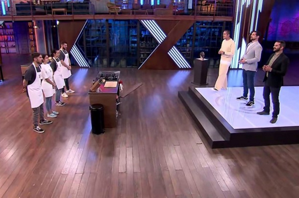 MasterChef: Το «Βατερλώ» της… ολλαντέζ – Ξενέρωσαν στο Twitter με τη δοκιμασία και κόντεψαν να κοιμηθούν