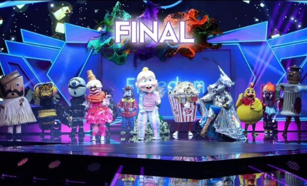 Masked Singer: Το «Μωρό» σόκαρε του κριτές με την απάντησή του στον Σάκη Ρουβά – Το Twitter τα παίζει όλα για όλα στον Σαρμπέλ