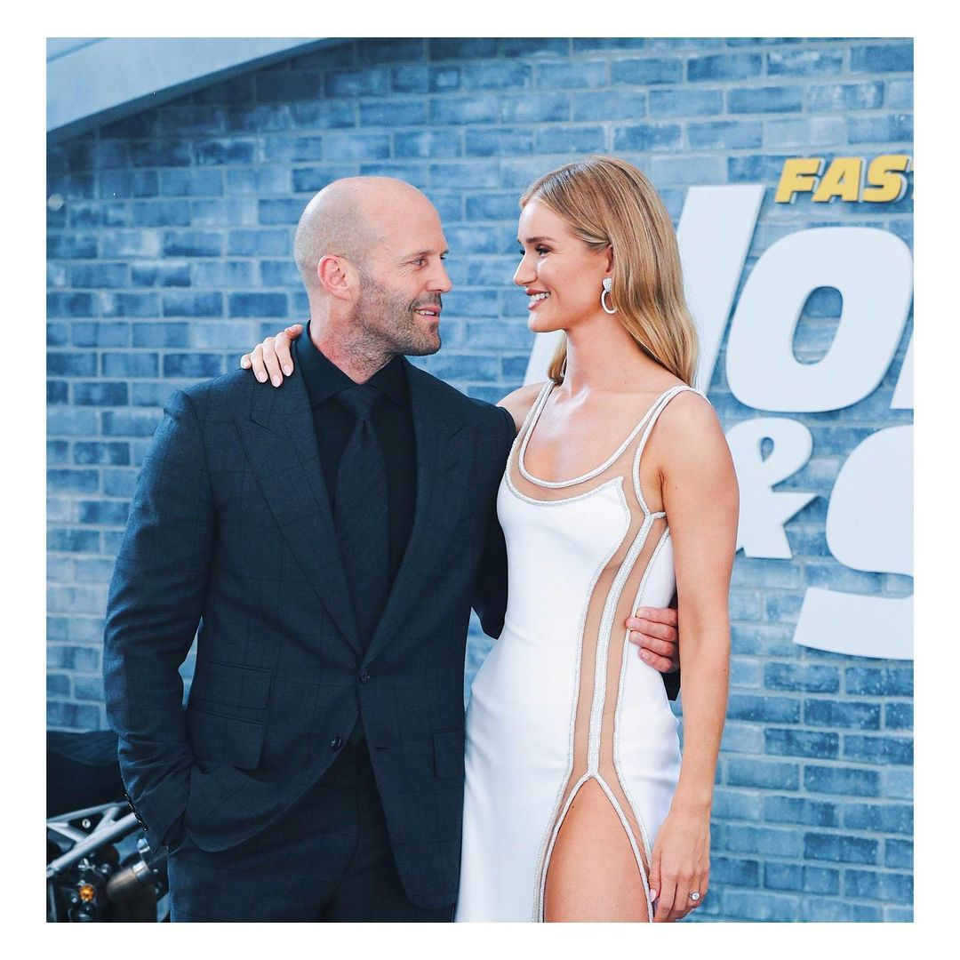 Rosie Huntington – Jason Statham: Με ιδιωτικό σκάφος σε νησί της Ισπανίας για τις καλοκαιρινές τους διακοπές