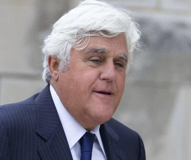 Jay Leno: Οι πρώτες φωτογραφίες με τα εγκαύματα μετά το ατύχημα στο γκαράζ του