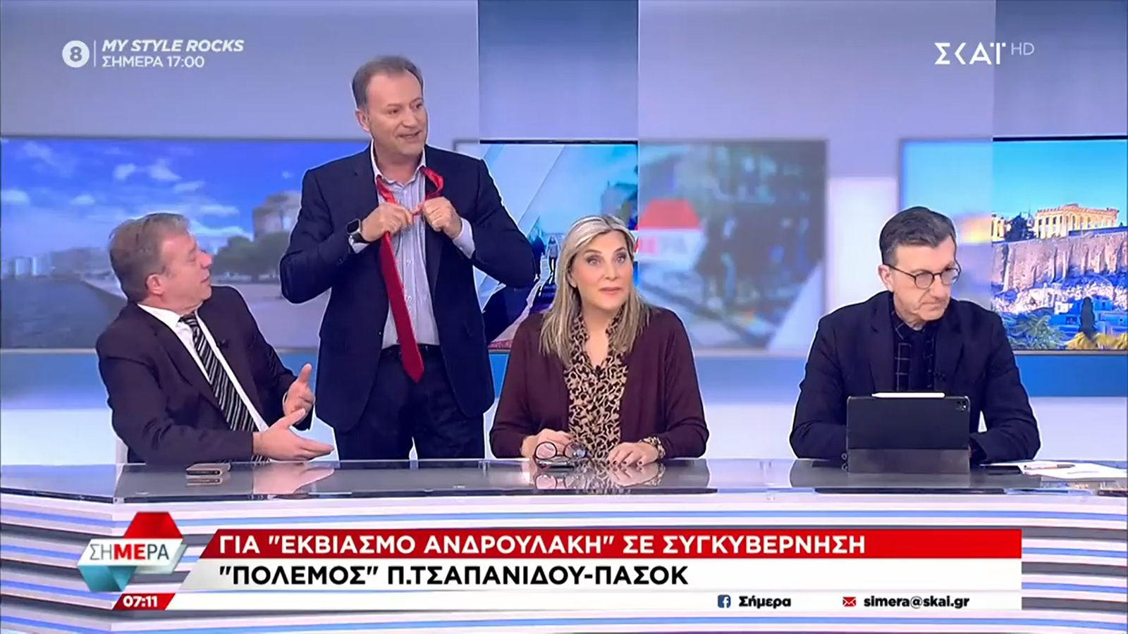 Δημήτρης Οικονόμου: Ξε…γραβατώθηκε on air μετά από στοίχημα που έχασε