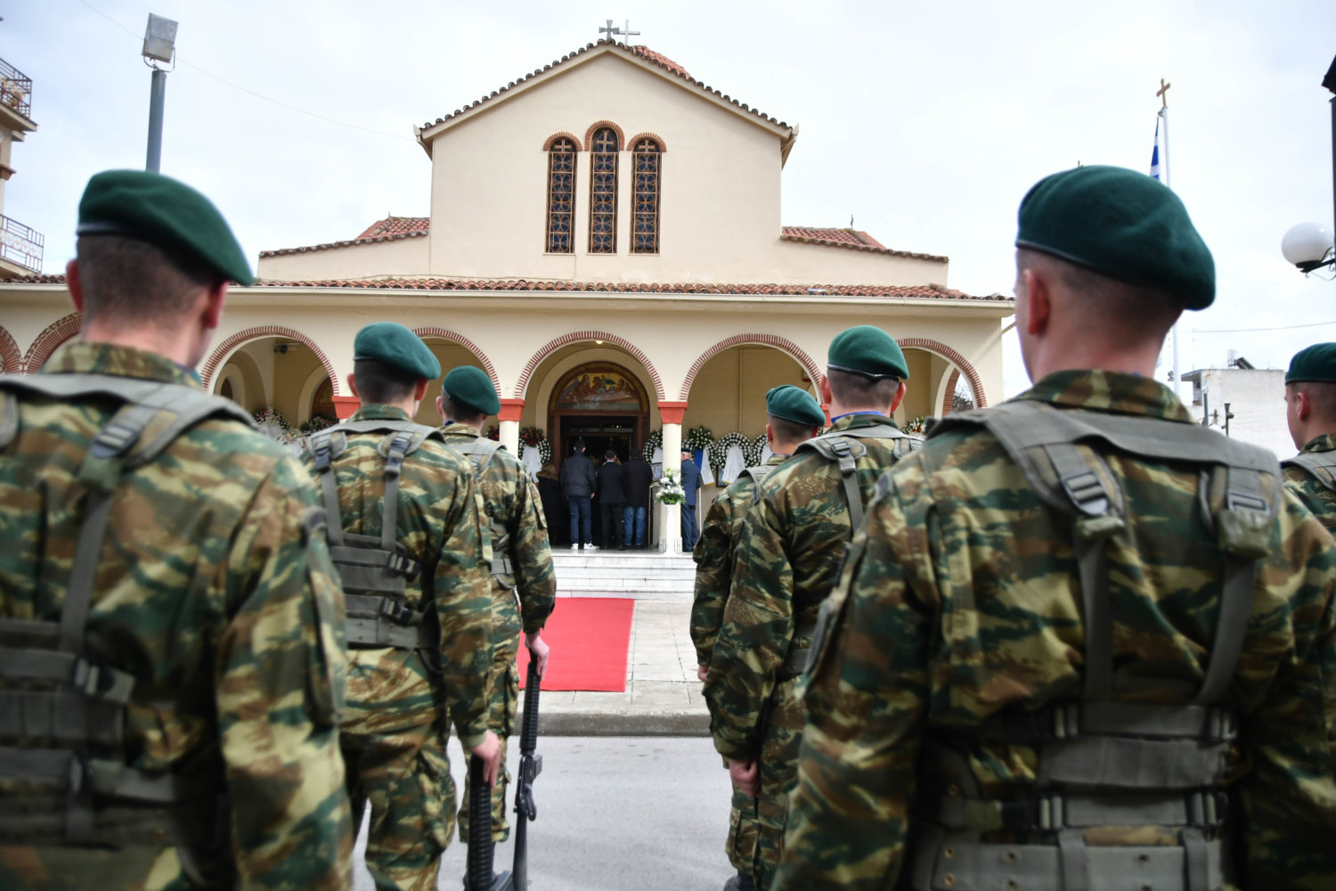 Τέμπη: Ράγισαν καρδιές στην κηδεία της 21χρονης Κλαούντια Λάτα