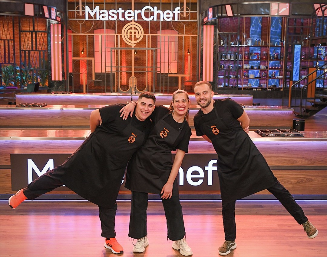 MasterChef: Αποχώρηση με… σαμπάνιες στο Twitter! – «Όξω κακιασμένη σμέρνα!»