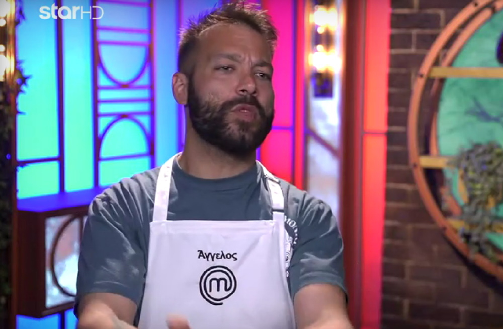 MasterChef: Η Λαζαρίδου κοίταξε με περιφρόνηση το πιάτο του Άγγελου και εκείνος τη «δίκασε» – «Ήταν σαν να είχες βάλει μια κουρ@δα με δύο μπισκότα»