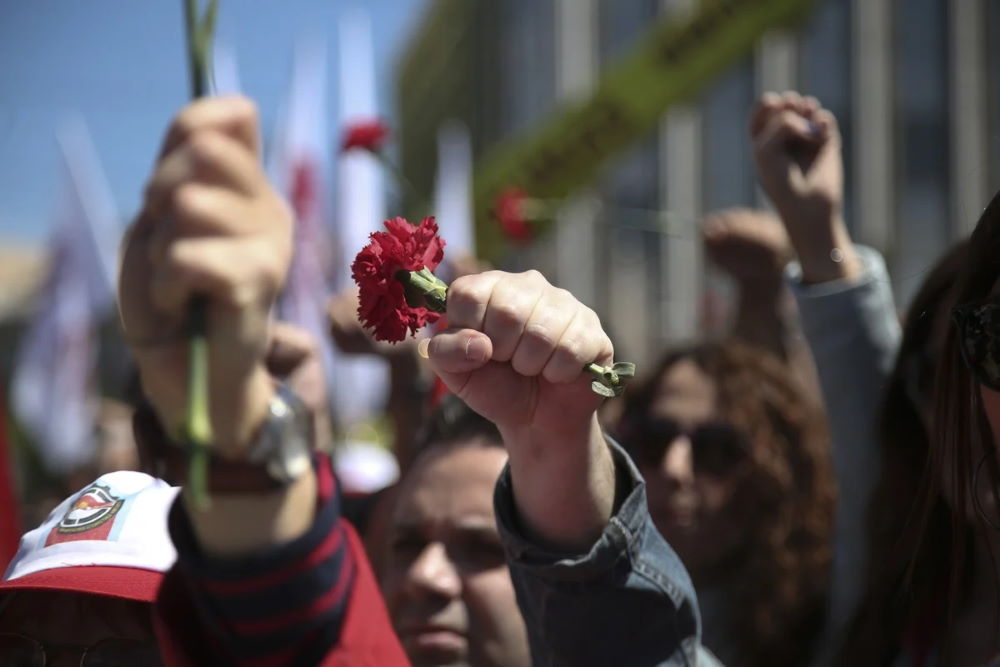 Πρωτομαγιά: Απεργιακές κινητοποιήσεις τη Δευτέρα – Πώς θα λειτουργήσουν τα ΜΜΜ;