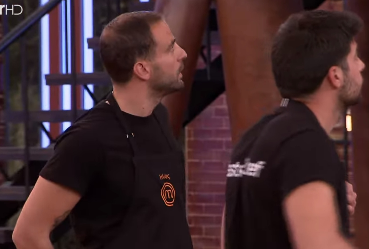 MasterChef: Ασταμάτητος ο Τράκας, τρέλανε τους Μπλε και έβγαλε τον Κιαζόλι απ΄τα ρούχα του! «Κρίνεις εμένα από εκεί πάνω;»