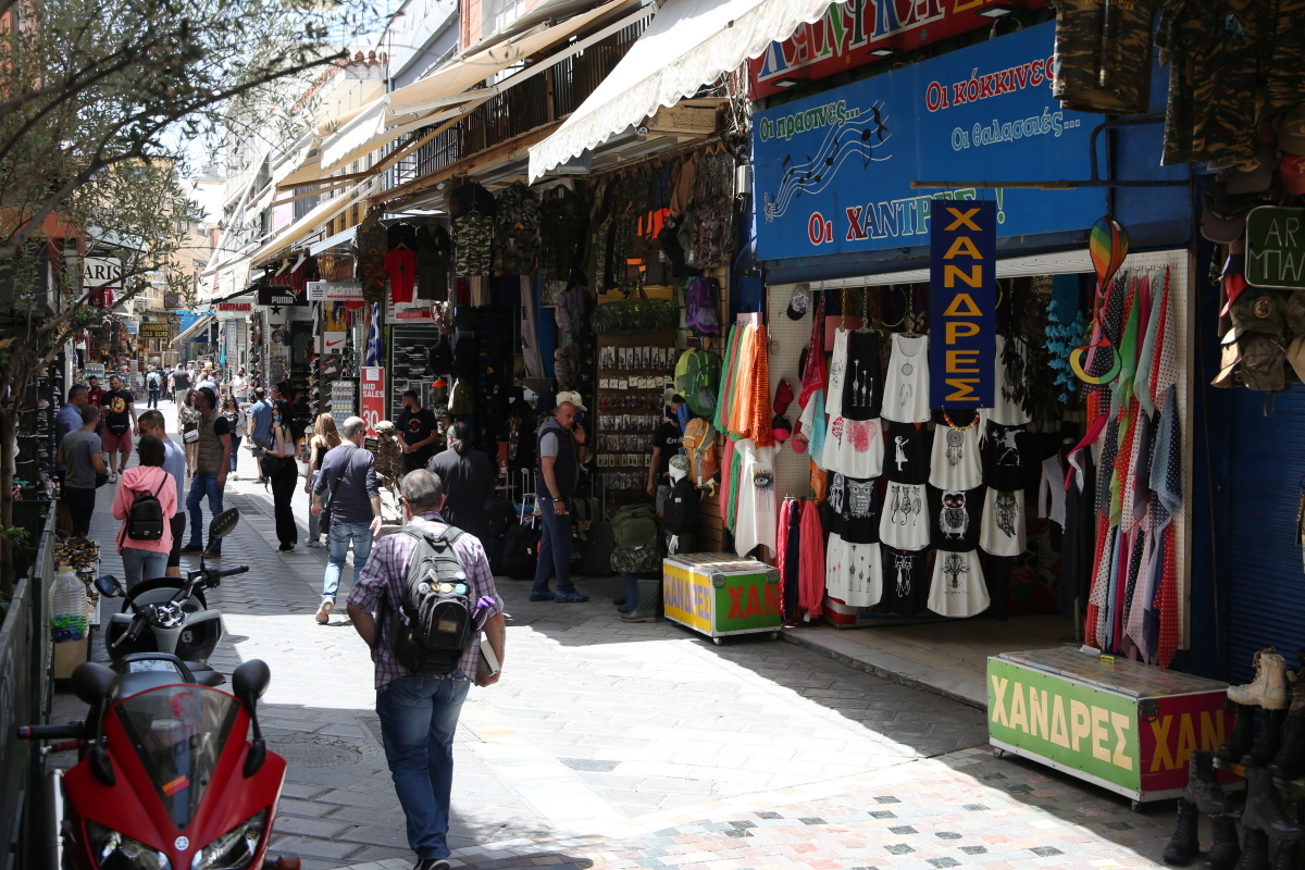 Καύσωνας: Ειδικά μέτρα προστασίας για τους δημοσίους υπαλλήλους την Παρασκευή