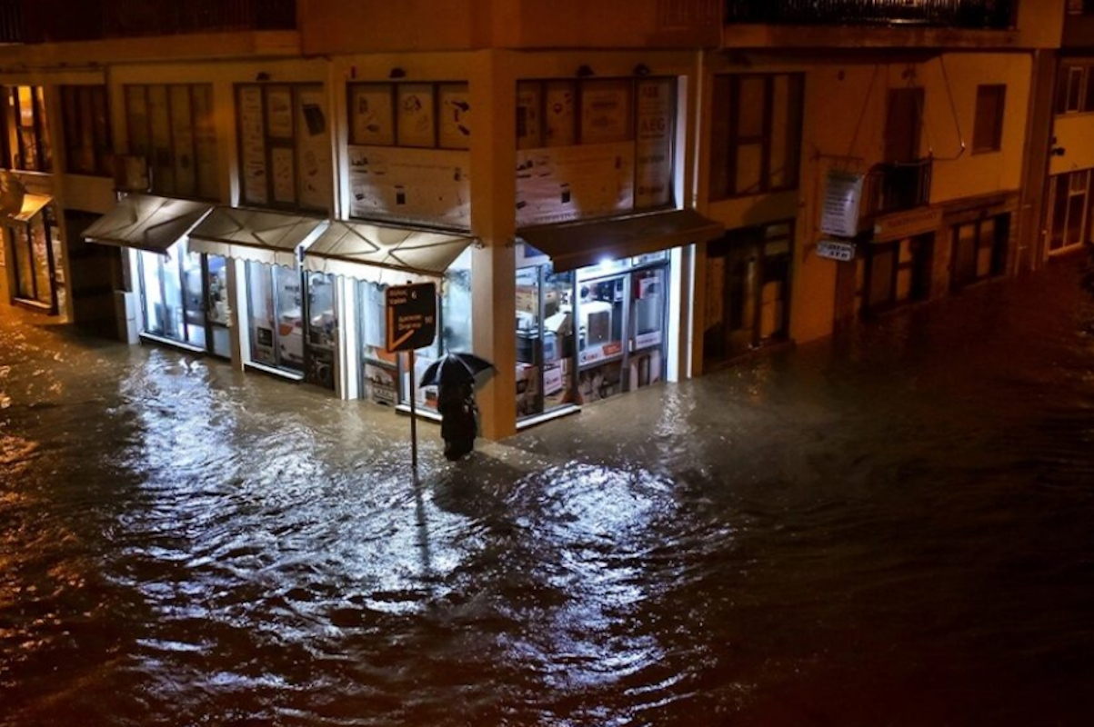 Κακοκαιρία Elias: Υπερχείλισε ο Κραυσίδωνας, «πνίγηκε» ο Βόλος